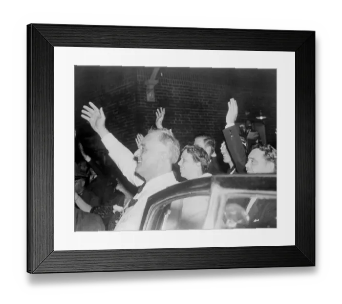 Framed Print : Pres Franklin D Roosevelt and Mrs Roosevelt smiling and waving farewell to King George Framed Print : Pres Franklin D Roosevelt and Mrs Roosevelt smiling and waving farewell to King George