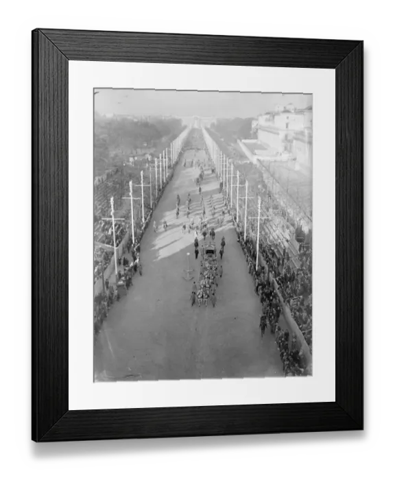Framed Print : Enormous early morning crowds watch Coronation procession rehearsal. Enormous crowds Framed Print : Enormous early morning crowds watch Coronation procession rehearsal. Enormous crowds