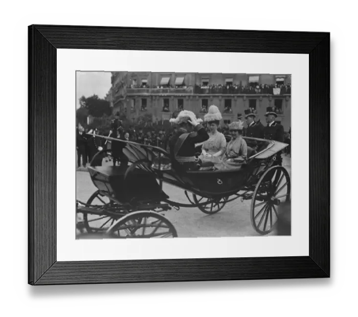 Framed Print : Royal Visit To Paris The Queen and MME Poincare Visit of King George V to France