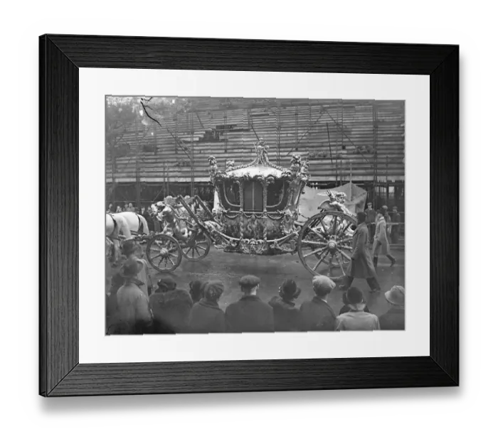 Framed Print : The Coronation carriage Framed Print : The Coronation carriage