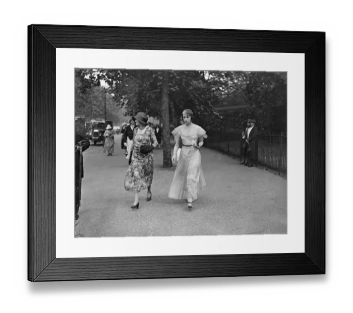Framed Print : Nine thousand guests at royal garden party at Buckingham Palace. There were about Framed Print : Nine thousand guests at royal garden party at Buckingham Palace. There were about