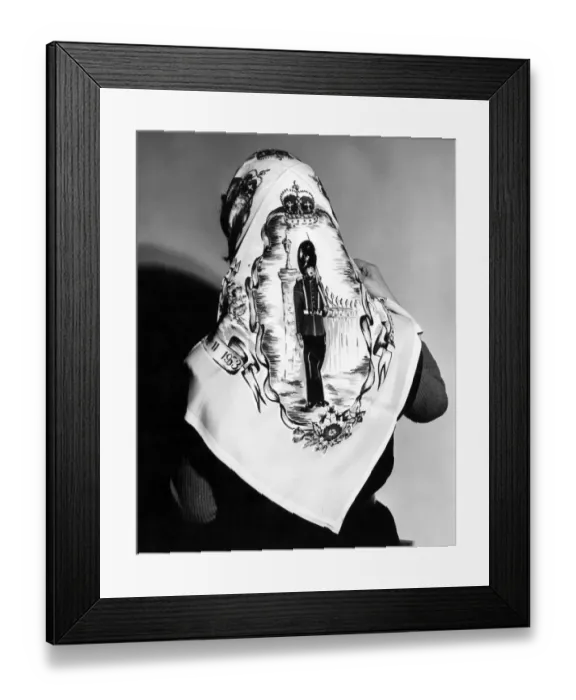 Framed Print : Fabrics for the coronation. Miss Pam Taylor wearing a screen printed crepe head