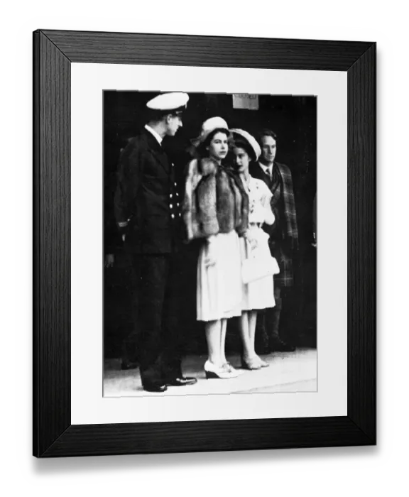 Framed Print : Her Royal Highness Princess Elizabeth, Lieutenant Philip Mountbatten, her Royal Framed Print : Her Royal Highness Princess Elizabeth, Lieutenant Philip Mountbatten, her Royal