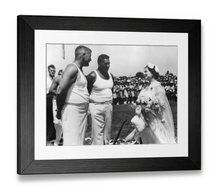 Framed Print : Queen Elizabeth the Queen Mother in New Zealand. The Queen Mother talking to two Framed Print : Queen Elizabeth the Queen Mother in New Zealand. The Queen Mother talking to two