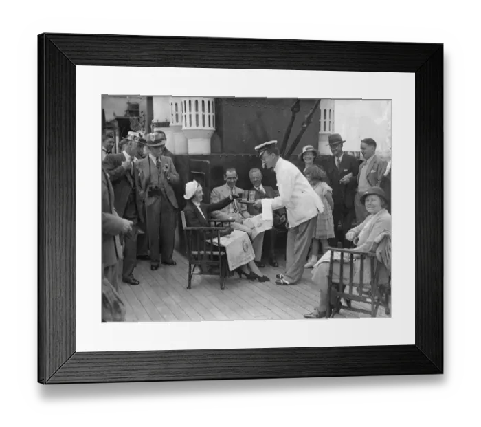 Framed Print : New Idea To Keep Trippers Happy ! Boyal Eagle Stages Cabaret On Way To Margate Framed Print : New Idea To Keep Trippers Happy ! Boyal Eagle Stages Cabaret On Way To Margate
