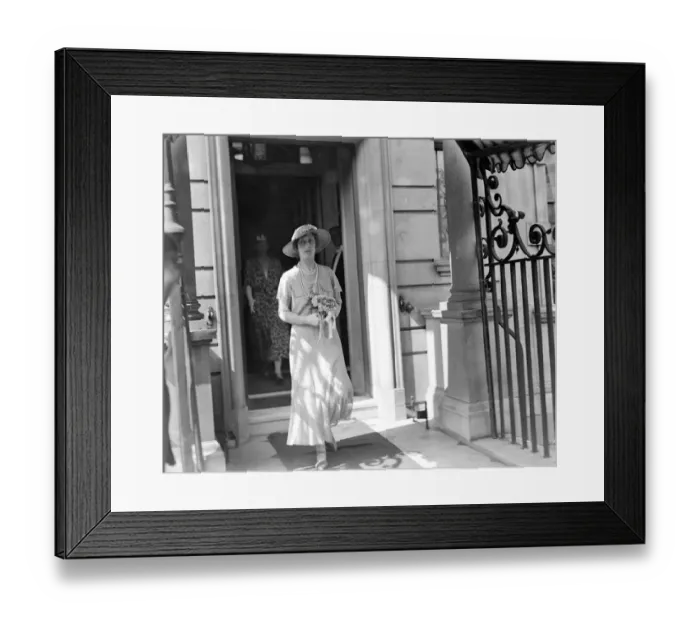 Framed Print : The Princess Royal leaving 11 Governor Square after attending Lady Kindersleys party Framed Print : The Princess Royal leaving 11 Governor Square after attending Lady Kindersleys party