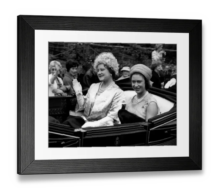 Framed Print : Ladies Day, smiles from the Queen Mother and Princess Margaret as they drive