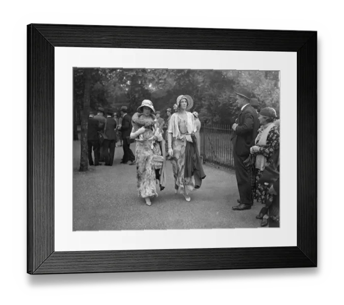 Framed Print : Nine thousand guests at royal garden party at Buckingham Palace. There were about Framed Print : Nine thousand guests at royal garden party at Buckingham Palace. There were about