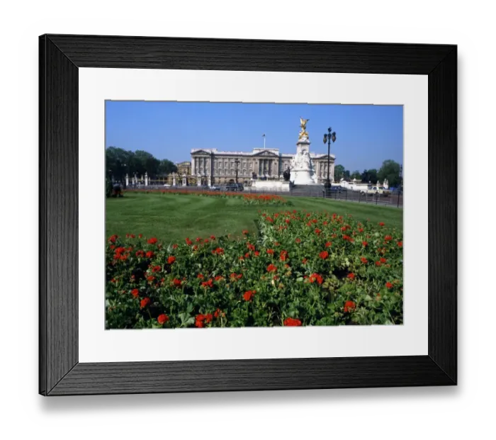 Framed Print : Britain, London Buckingham Palace A 2006 Charles Walker / TopFoto Framed Print : Britain, London Buckingham Palace A 2006 Charles Walker / TopFoto