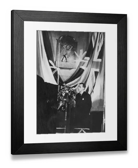 Framed Print : Royal Netherlands Ambassador in London Edgar Michiels van Verduynen. Presentation Framed Print : Royal Netherlands Ambassador in London Edgar Michiels van Verduynen. Presentation