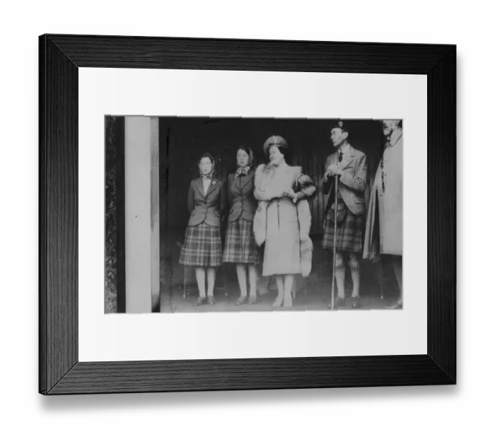 Framed Print : The Braemar Highland Gathering has been received for the first time since the war Framed Print : The Braemar Highland Gathering has been received for the first time since the war