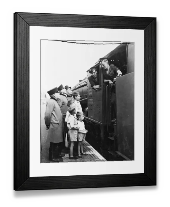Framed Print : The Royal engineers, Transportation Training Centre, at Longmoor, Hants, held an