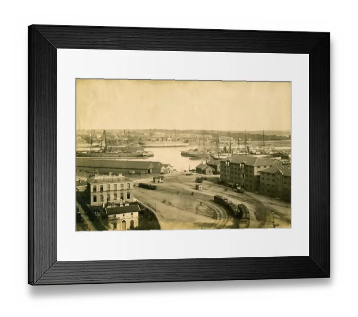 Framed Print : Southampton Docks Framed Print : Southampton Docks
