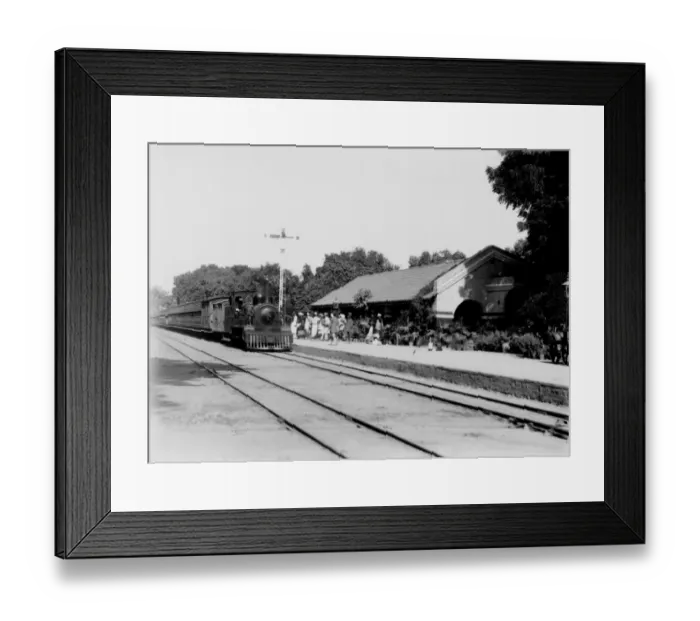 Framed Print : Steam train arriving at Fatehgarh Railway station at 9: 35 11th November 1901 India Framed Print : Steam train arriving at Fatehgarh Railway station at 9: 35 11th November 1901 India