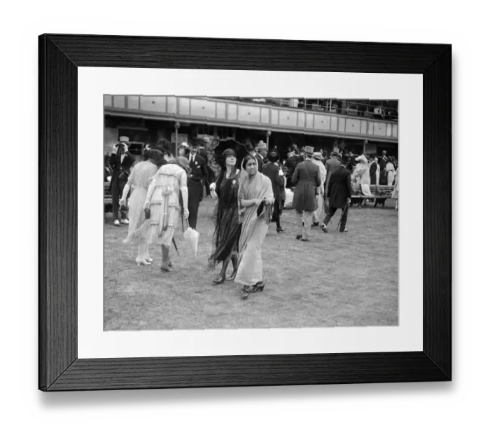 Framed Print : At the Royal Ascot race meeting at Ascot racecourse - Princess Gaekwar of Baroda