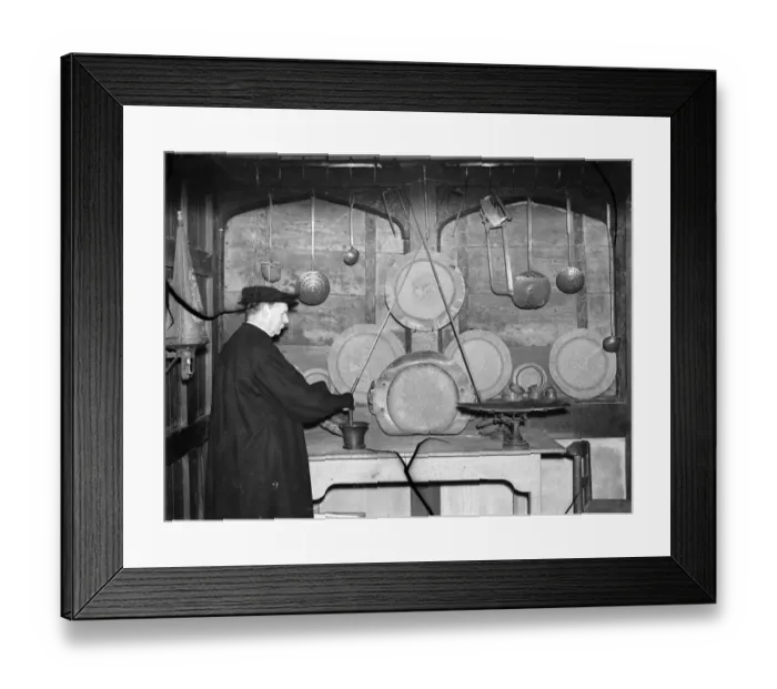 Framed Print : Where hospitable custom of eight centuries survives. Free ale and bread for wayfarers Framed Print : Where hospitable custom of eight centuries survives. Free ale and bread for wayfarers