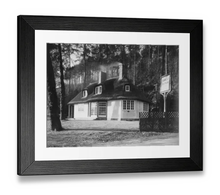 Framed Print : The Forest Tea Lodge in Longhope, Gloucester c. 1920
