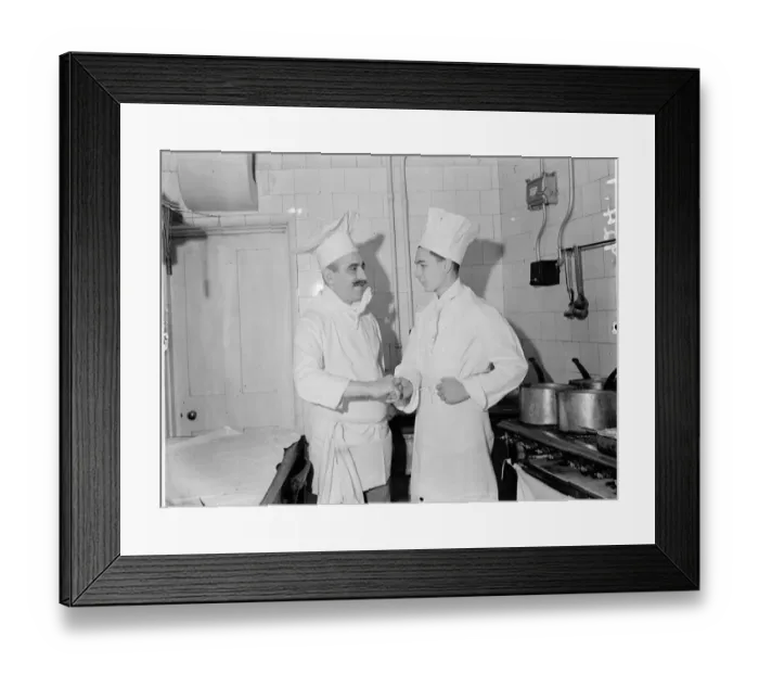 Framed Print : Thomas Hardys nephew refuses literary career to be a chef. Novelist widow leaves him £2000