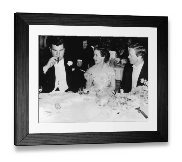 Framed Print : HRH Princess Margaret attending a charity ball in aid of the Dockland Settlement Framed Print : HRH Princess Margaret attending a charity ball in aid of the Dockland Settlement