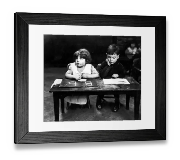 Framed Print : Education Nursery - infants class at Lambeth in 1931 Framed Print : Education Nursery - infants class at Lambeth in 1931