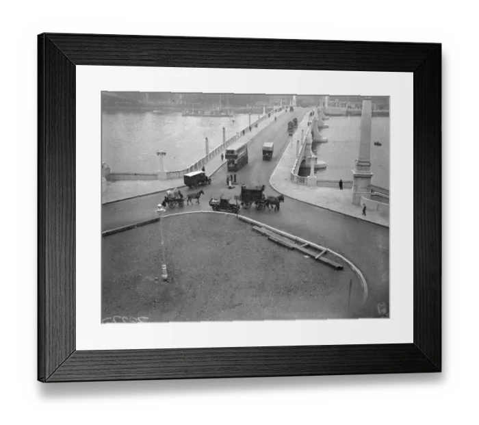 Framed Print : Lambeth Bridge. 1932 Framed Print : Lambeth Bridge. 1932