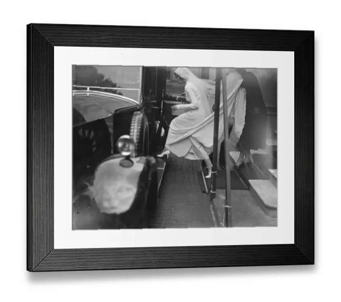 Framed Print : Miss Joan Pearson weds. The wedding of Miss Joan Pearson, grand daughter of Framed Print : Miss Joan Pearson weds. The wedding of Miss Joan Pearson, grand daughter of