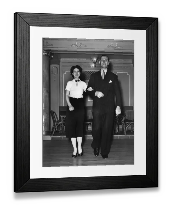 Framed Print : Lambeth Walk - dance The Lambeth Walk is a song from the 1937 musical Me and My Girl Framed Print : Lambeth Walk - dance The Lambeth Walk is a song from the 1937 musical Me and My Girl
