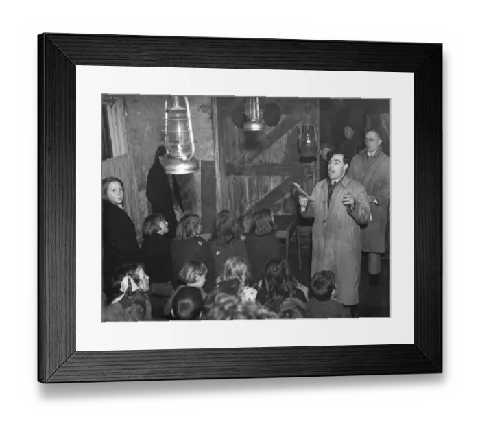 Framed Print : Gypsy childrens Sunday school in the cow shed in St Mary Cray. Gypsy Williams talking Framed Print : Gypsy childrens Sunday school in the cow shed in St Mary Cray. Gypsy Williams talking