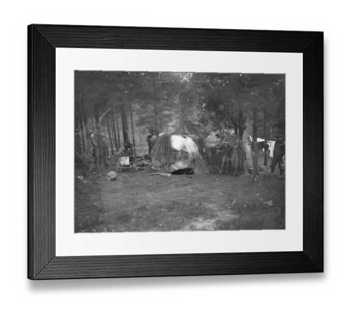 Framed Print : The gypsies are leaving their hundred year old settlement on Hurtwood Hill in Surrey Framed Print : The gypsies are leaving their hundred year old settlement on Hurtwood Hill in Surrey