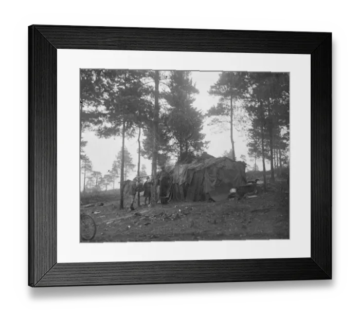 Framed Print : The gypsies are leaving their hundred year old settlement on Hurtwood Hill in Surrey Framed Print : The gypsies are leaving their hundred year old settlement on Hurtwood Hill in Surrey