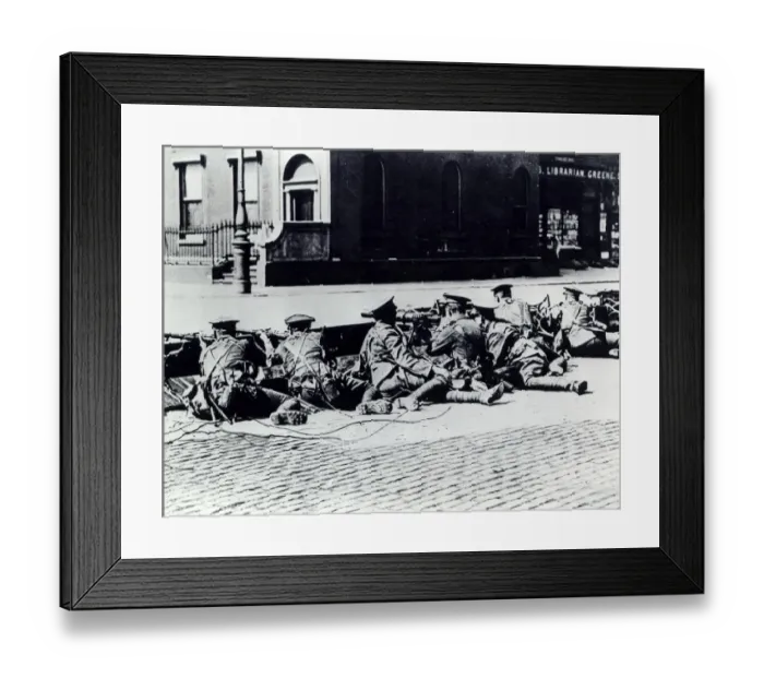 Framed Print : Easter Rebellion 1916 British Machine Gun Section firing upon the revolutionists Framed Print : Easter Rebellion 1916 British Machine Gun Section firing upon the revolutionists