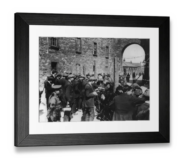 Framed Print : Relatives allowed to visit the prisoners in the Richmond Barracks, Dublin, three times a week Framed Print : Relatives allowed to visit the prisoners in the Richmond Barracks, Dublin, three times a week