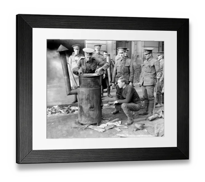 Framed Print : Easter Rising (originally captioned The Dublin rebellion) British soldiers cooking Framed Print : Easter Rising (originally captioned The Dublin rebellion) British soldiers cooking