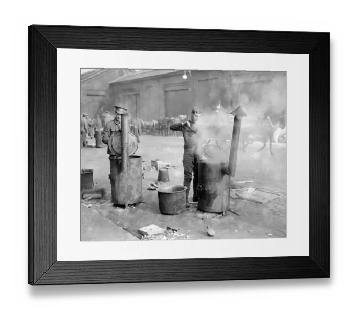Framed Print : Easter Rising (originally captioned The Dublin rebellion) British soldiers cooking Framed Print : Easter Rising (originally captioned The Dublin rebellion) British soldiers cooking
