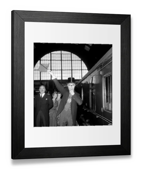 Framed Print : London: Lord Major of London, Sir Frederick Hoare waves flag and blows whistle to Framed Print : London: Lord Major of London, Sir Frederick Hoare waves flag and blows whistle to