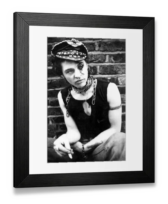 Framed Print : National Characters - Punk 1970 / 1970s / 70s fashion social movement / woman / punks Framed Print : National Characters - Punk 1970 / 1970s / 70s fashion social movement / woman / punks