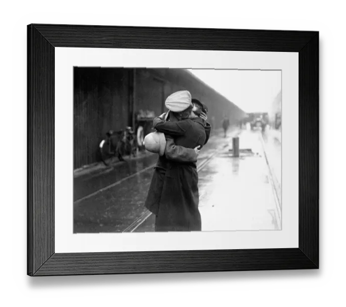 Framed Print : The S. S. Ballarat docked at King George V Dock London bringing troops home for