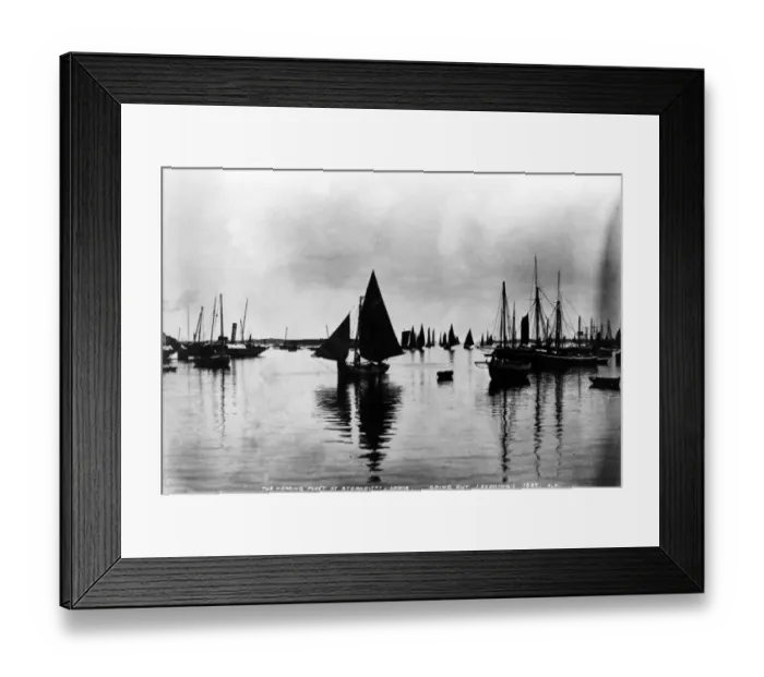 Framed Print : The herring fleet at Stornoway, Lewis, going out in the evening - 1367 ?TopFoto