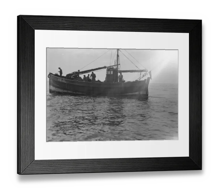 Framed Print : A Scarborough long line fishing in North Sea 1931 Fish where the fish are