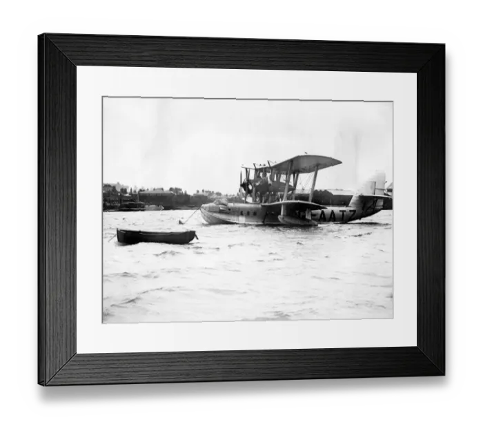 Framed Print : Imperial Airways flying boat Swanage moored at Southampton ready for her flight to Framed Print : Imperial Airways flying boat Swanage moored at Southampton ready for her flight to