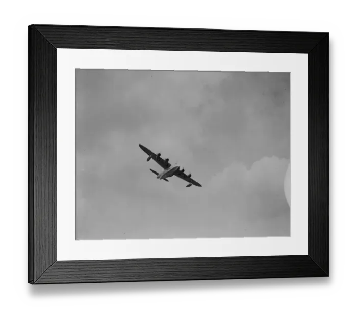 Framed Print : himalayan empire flying boat. Undated Framed Print : himalayan empire flying boat. Undated