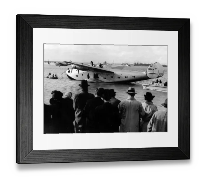 Framed Print : Crowds meet the giant new American flying boat Yankee Clipper as she moors Framed Print : Crowds meet the giant new American flying boat Yankee Clipper as she moors