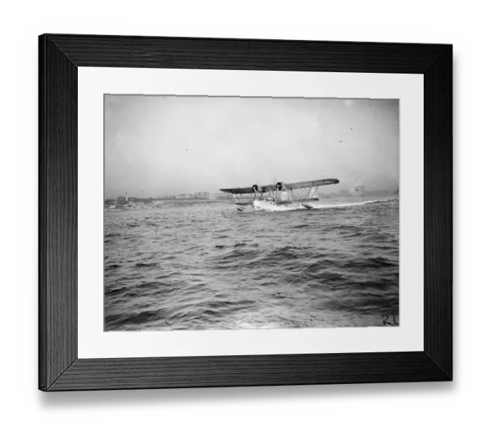Framed Print : The longest formation flight ever undertaken by service unit, five RAF flying boats of number 204