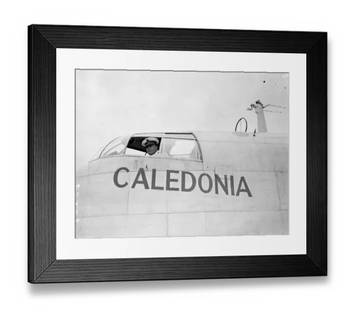 Framed Print : Caledonia takes off from Southampton on first experimental transatlantic flight Framed Print : Caledonia takes off from Southampton on first experimental transatlantic flight