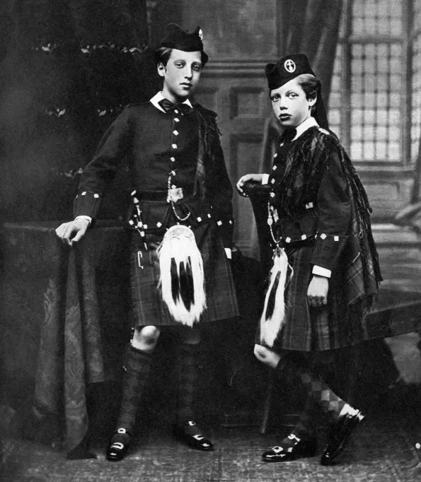 Framed Print : 1874 King George V aged 9 with the Duke of Clarence in Highland dress Framed Print : 1874 King George V aged 9 with the Duke of Clarence in Highland dress