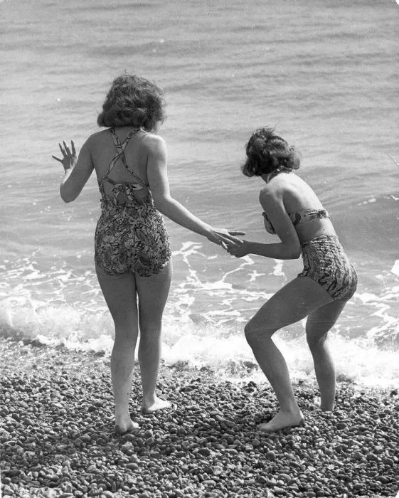 Framed Print : 1950s CLICHES DECADES MAY 27 1950 Framed Print : 1950s CLICHES DECADES MAY 27 1950