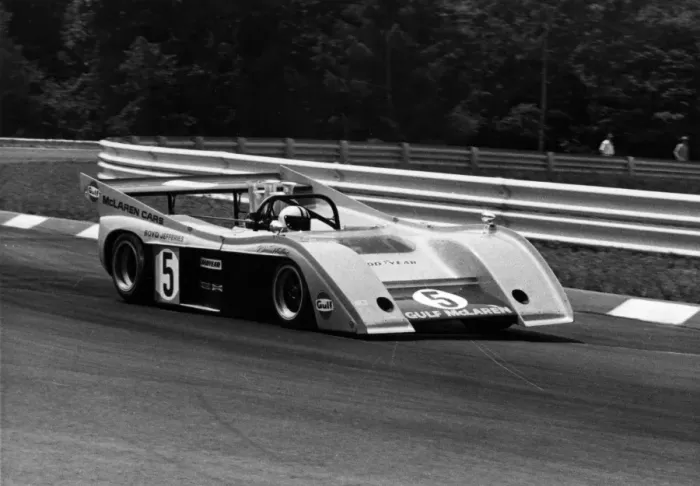 Framed Print : 1972 McLaren Chevrolet M20 Can-Am sports car Denny Hulme at the wheel