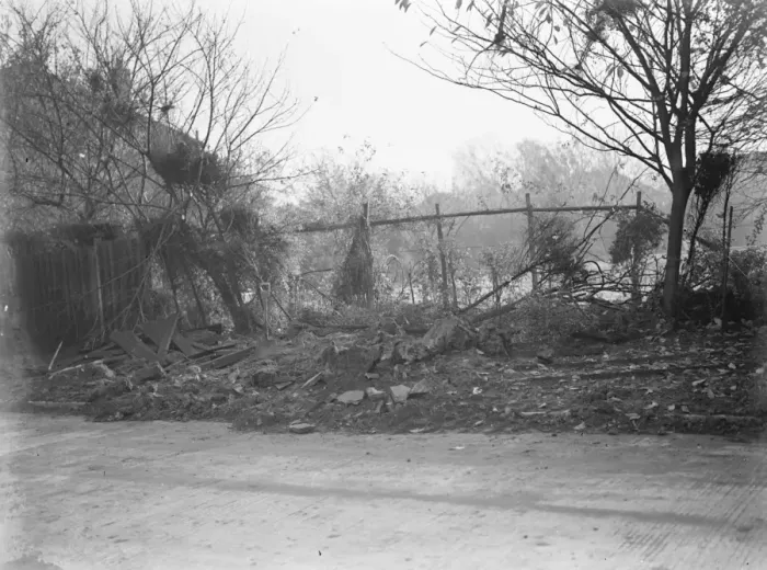 Framed Print : 9 November 1940 Bomb damage after a Nazi bombing raid. Sidcup, Kent, England Framed Print : 9 November 1940 Bomb damage after a Nazi bombing raid. Sidcup, Kent, England