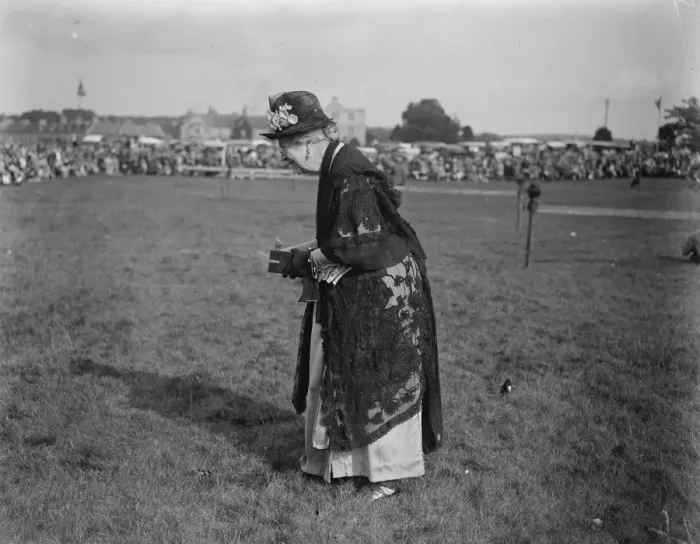 Framed Print : Aboyne Highland Games. Lady Aberdeen takes a photograph. 13 September 1928 Framed Print : Aboyne Highland Games. Lady Aberdeen takes a photograph. 13 September 1928