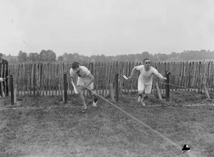 Framed Print : Abrahams, the Cambridge Blue and 100 yard runner, sprints against a totally Framed Print : Abrahams, the Cambridge Blue and 100 yard runner, sprints against a totally